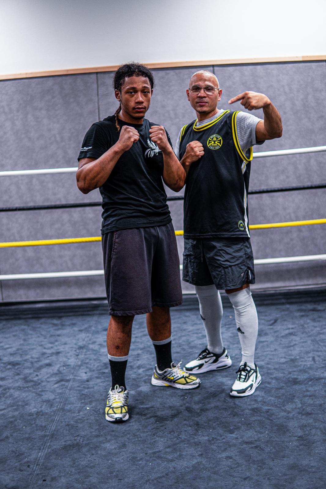 Un coach face au ring du FTF