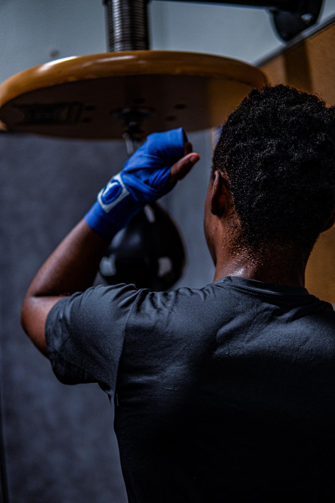Travail à la poire de vitesse au FTF Boxing Club